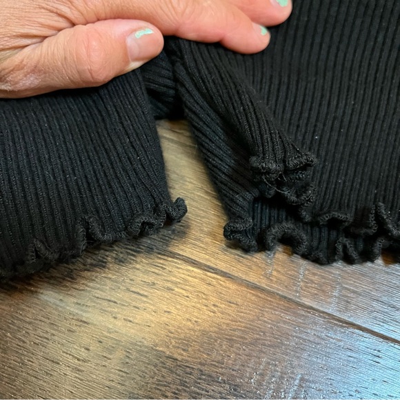 Crop top black v neck ribbed medium - Picture 4 of 6